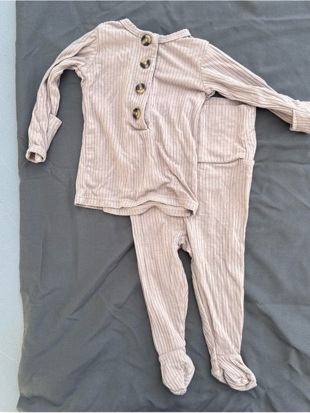 Lou Lou & Company Ribbed Long-Sleeve Pajama Set in Light Mauve